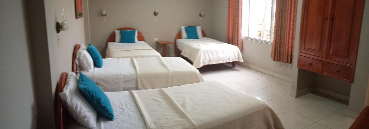 Hotel Palmeras Galapagos Пуерто Айора Екстериор снимка