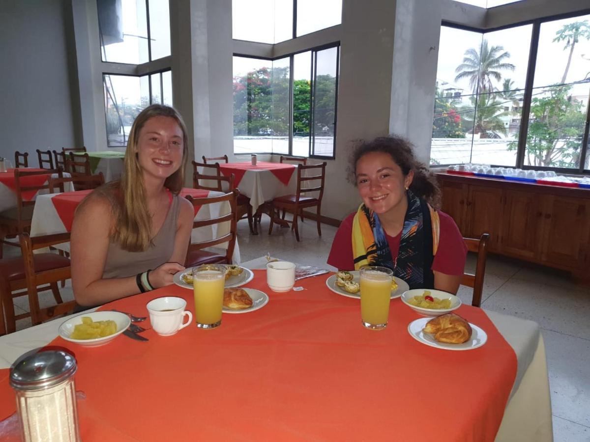 Hotel Palmeras Galapagos Пуерто Айора Екстериор снимка