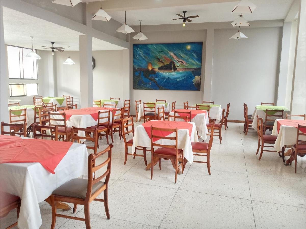 Hotel Palmeras Galapagos Пуерто Айора Екстериор снимка