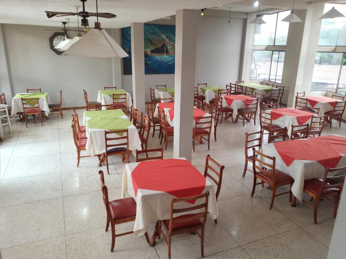 Hotel Palmeras Galapagos Пуерто Айора Екстериор снимка