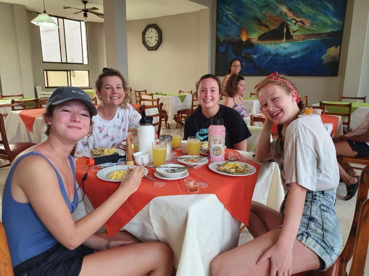 Hotel Palmeras Galapagos Пуерто Айора Екстериор снимка